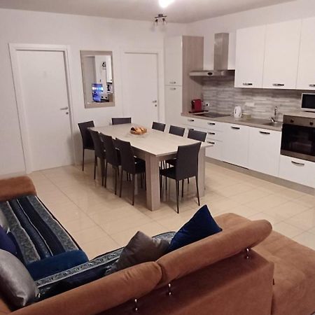 Lucini Ai Portici Apartman Tirano Kültér fotó