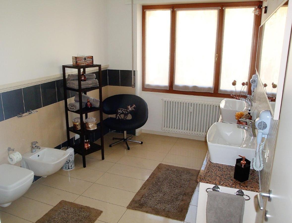 Lucini Ai Portici Apartman Tirano Kültér fotó
