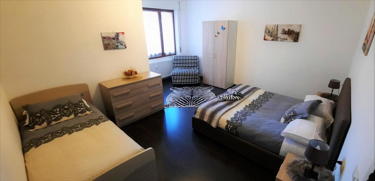 Lucini Ai Portici Apartman Tirano Kültér fotó